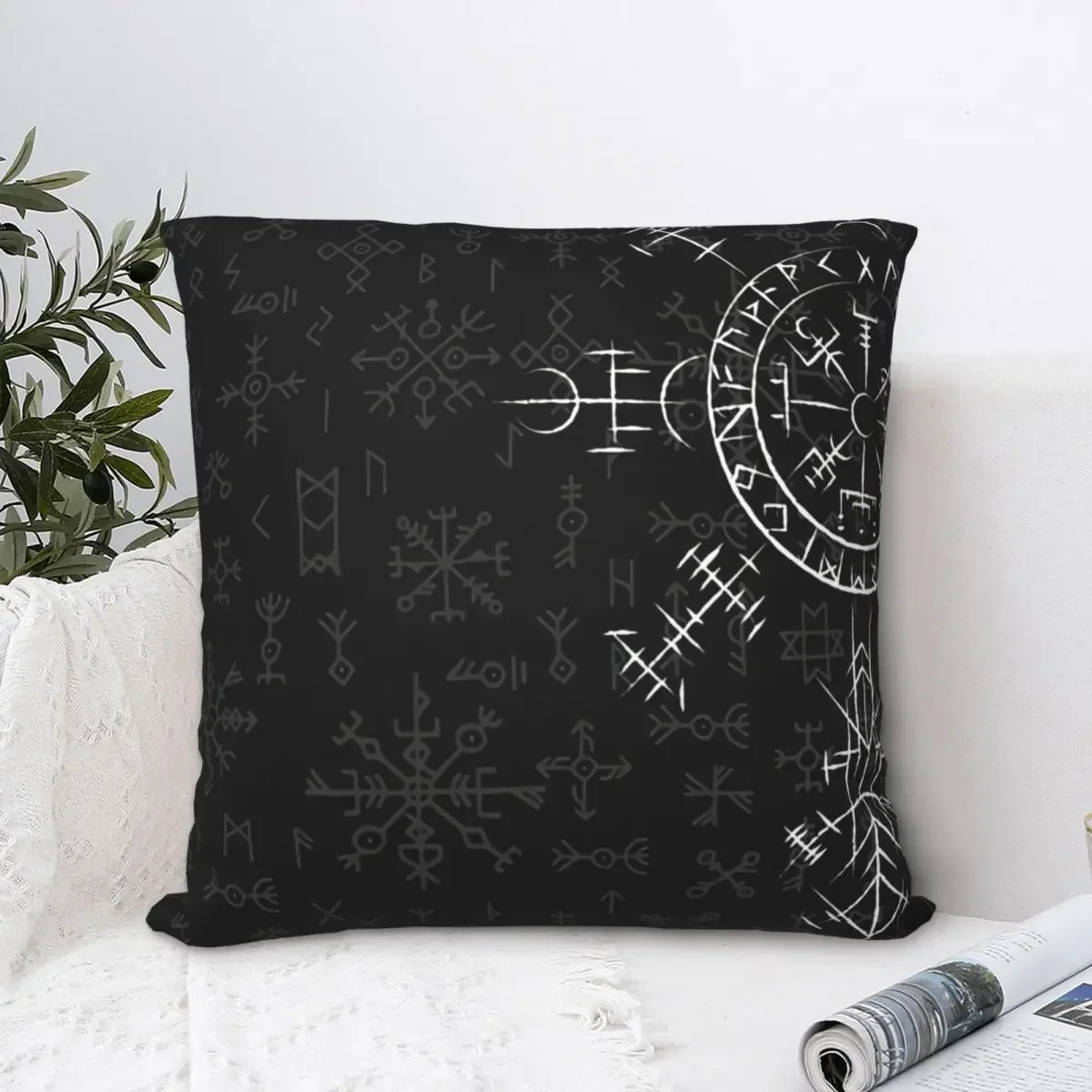 Celtic Lucky Charm Compass Symbole Celtic Vegvisir Pillowcase Viking Norse Backpack Cushion For Sofa Coussin Covers Decorative