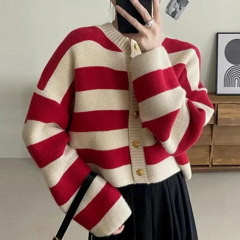 Xosha Cardigan | Women's Winter Geometric Button-Up Knit Cardigan