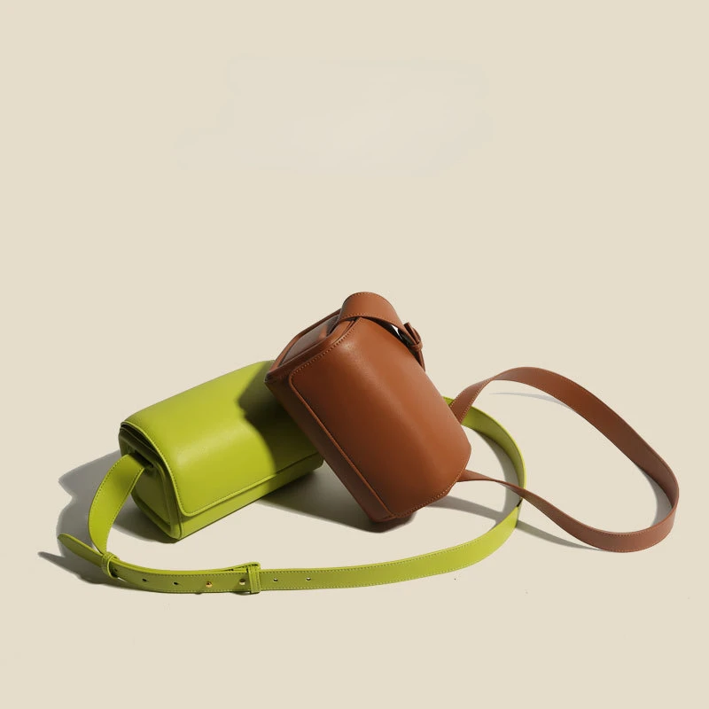

2023 New Genuine Leather Bag Niche Advanced Design Cowhide Small Bag Shoulder Slung Handbag