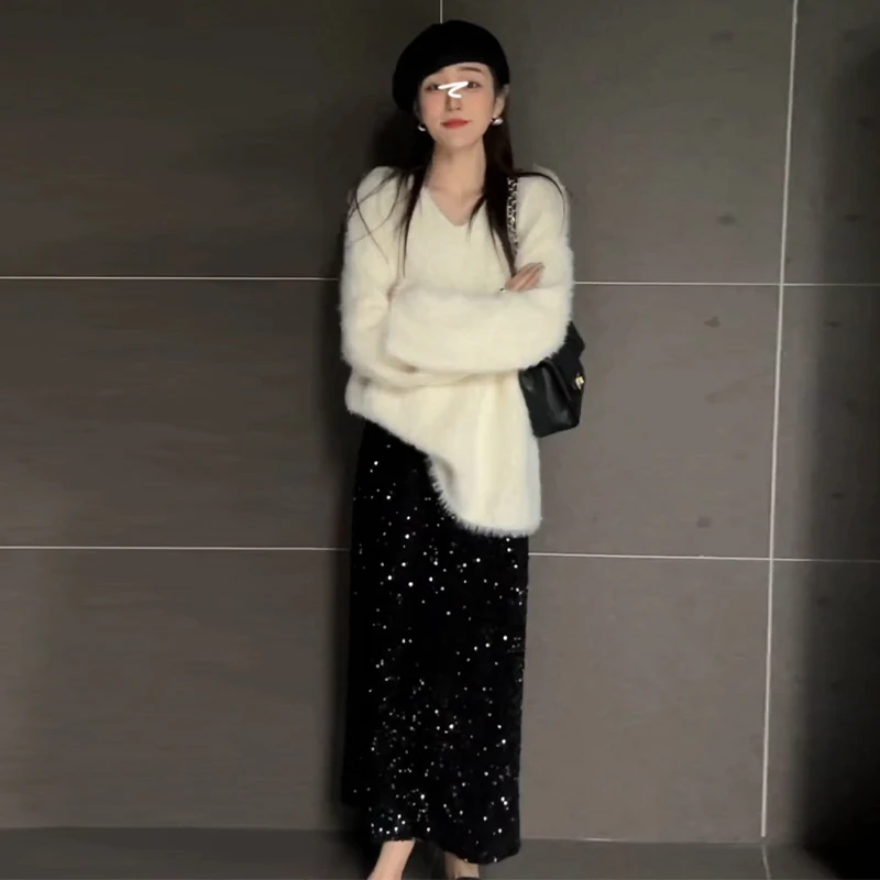 Autumn Winter Pregnant Women's Skirt Slim Hips Maternity Velvet Sequin Skirts Black Pregnancy Straight Long Skirt Party Clothes