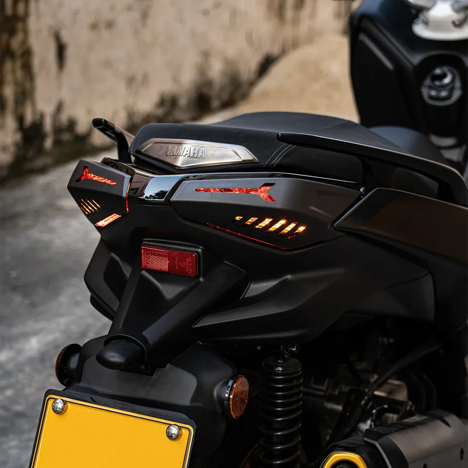 xmax250 テールランプ Cyber LED YAMAHA XMAX専用 LEDカスタムテールライト｜ネオ