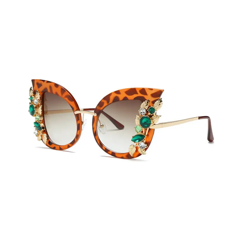 

Новинка Модные солнцезащитные очки с зелеными стразами женские роскошные солнцезащитные очки кошачий глаз прозрачная оправа винтажные оттенки 0067