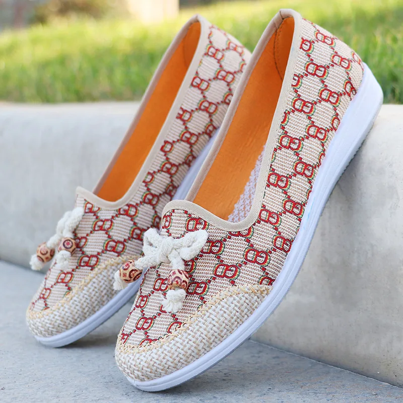 Early Autumn 2023 Comfortable Soft Sole Fashion Mom's Shoe Cover Flat Heel Women's Single Shoe Casual Versatile Women's Shoe