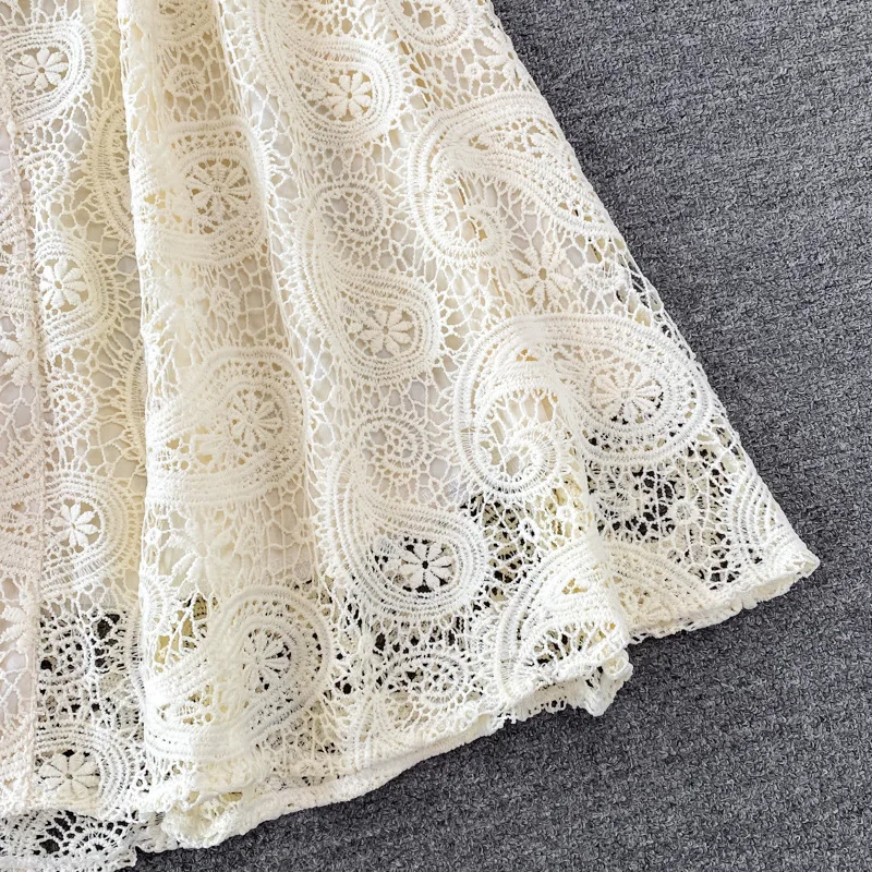 Vintage Court Style Lace Dress Women Elegant Hollowed Out Lantern Long Sleeve Slim Party Dresses Ladies Beige Black Long Robe