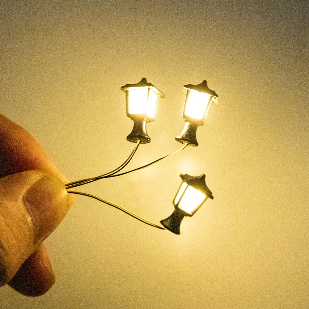3PCS 미니어처 잔디 램프 모델 3V 다양한 스타일 LED 조명 DIY 철도 기차/정원 잔디 조명/인형 집/거리 장면 장식