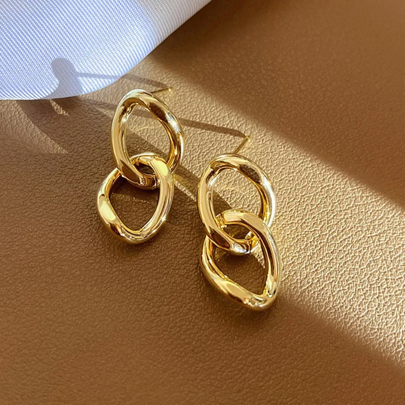 

New Fashion Contracted Metal Earrings for Women Gold Color Simple Stylish Office Lady's Ear Dangle Earrings Statement Jewelry