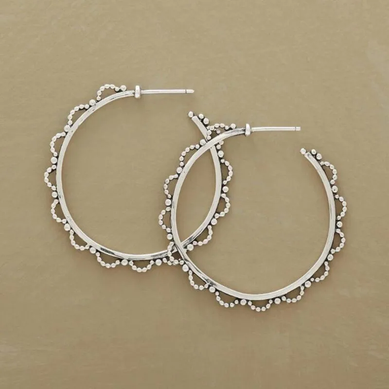 

Vintage Spiral Hoop Earrings Fashion Simple Ladies Hollow loop Pendant Earrings Gift