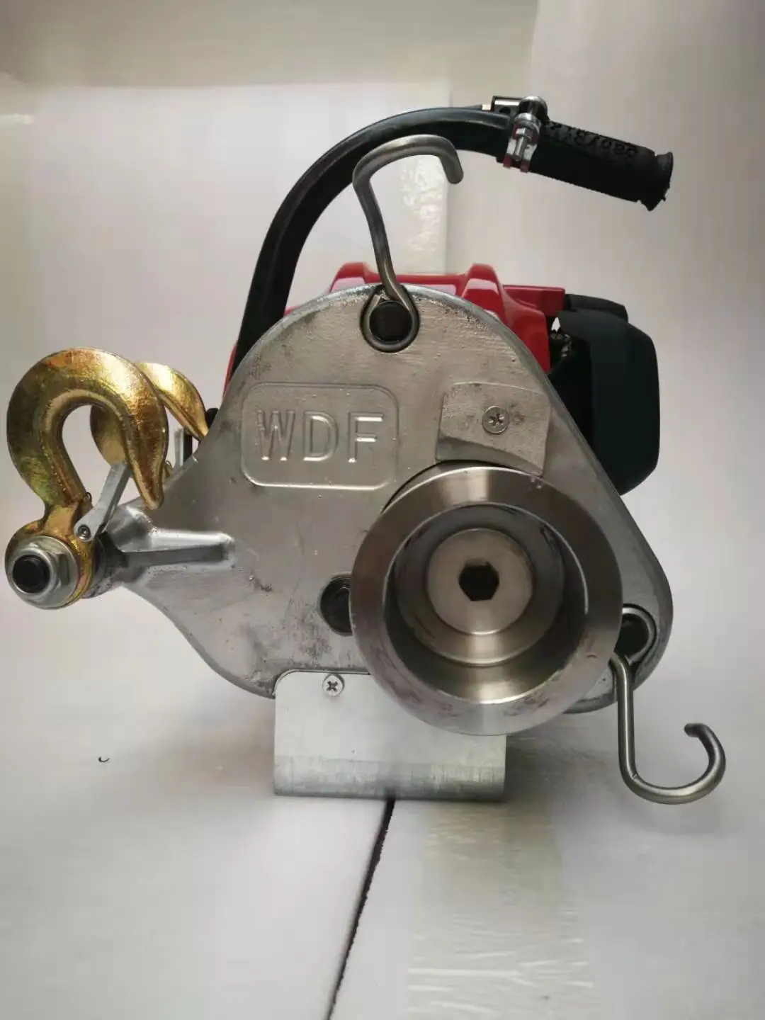 Outdoor Wood Log Portable Manual Puller Gasoline Winch Engine Gas