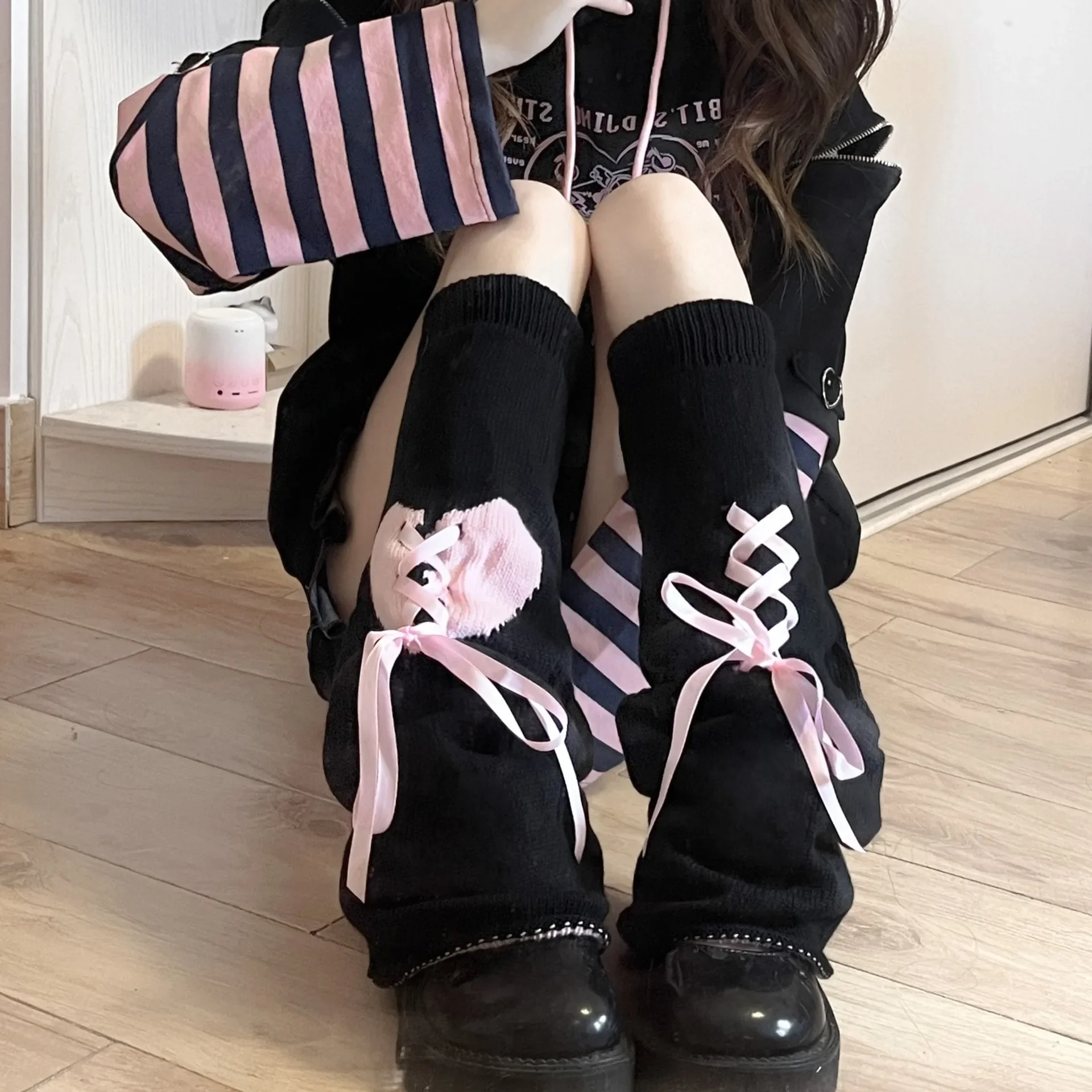 

Lolita Wide Leg Warmers Spicy Girl Socks Set Y2K Cultural Strap Bow Knot Drawstring Lower Leg Socks Pile Up Socks and Feet Set