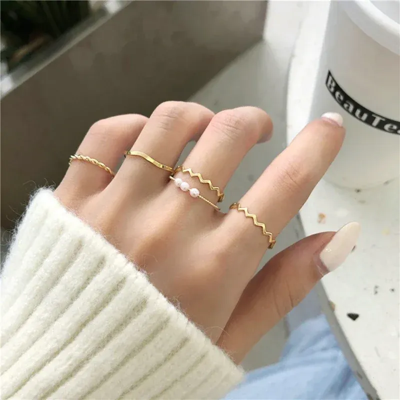 5Pcs/set Gold Color Heart Rings Set For Women Vintage Geometric Cross Pearl Butterfly Finger Rings Female Trendy Jewelry Gift