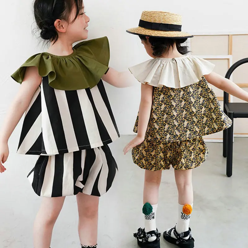 

Summer Girl's clothing Suit Solid Color Crewneck Flutter Sleeve Striped Top And Shorts Comfortable And Cool Kids Clothes