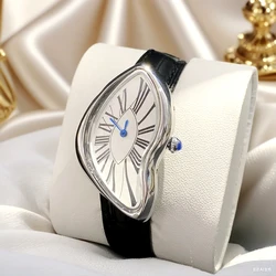 Twisted Personality Retro Quartz Unisex Leather Wristwatch (Silver)