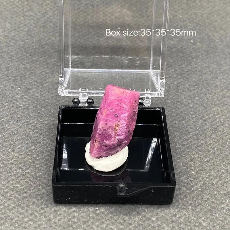 100%  Natural Myanmar ruby Mineral Specimens Stones and Crystals Healing Crystal   +Box size:35*35*35 mm