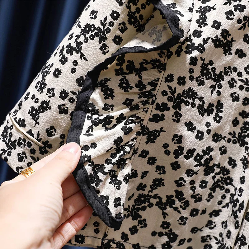 Kids Shirts Fashion Floral Printing Peter Pan Collar Splicing Agaric Edge Contrast Color Button Blouse
