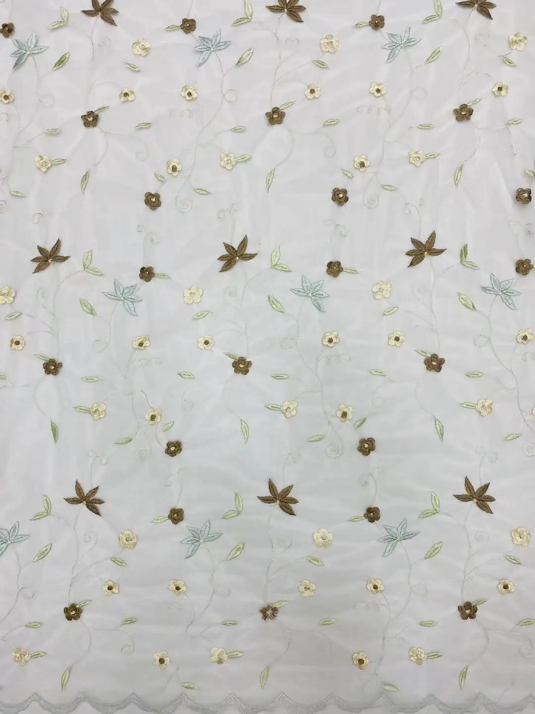 

Освежающие и элегантные вышитые кружева в пасторальном стиле с цветным цветочным узором