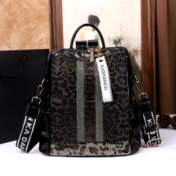 Borsa da donna tre in uno alla moda e di nicchia 2025 Zaino alla moda nuovo stile, zaino da viaggio casual versatile