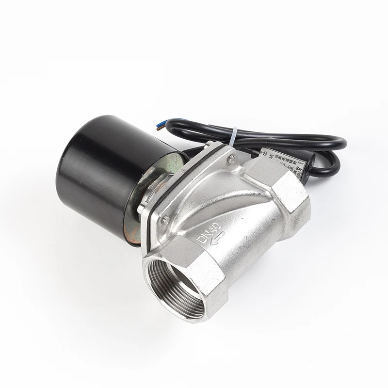 304 1/2 " 3/4" 1 " Stainless Steel Normally Closed Electric Solenoid Valve AC 110V/220V/24V DC 12V Water DN15 DN20 With IP65 DIN
