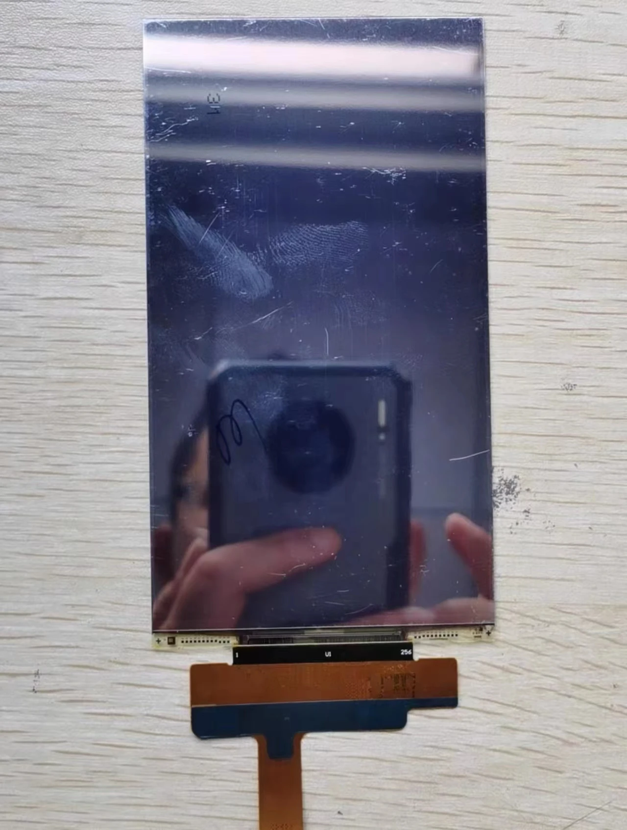 

Original 5.2-inch BS052FHM-N00-6C04 LCD Display Screen is Suitable For Free Shipping When Replacing LCD Screens