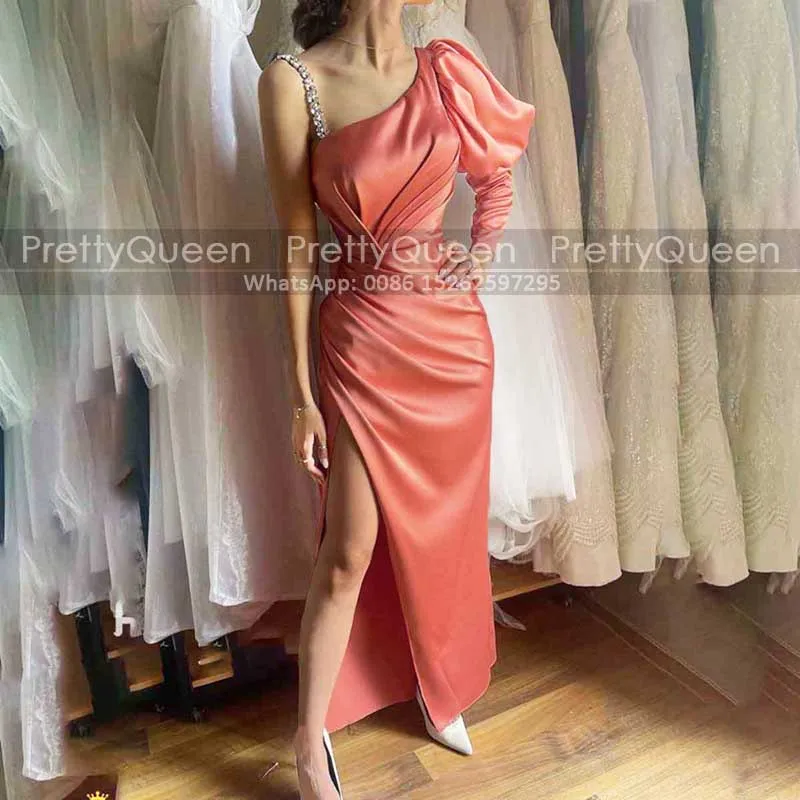 

Beaded One Shoulder Mermaid Prom Dresses With Single Long Sleeves High Split Sheath Coral Satin Party Dress