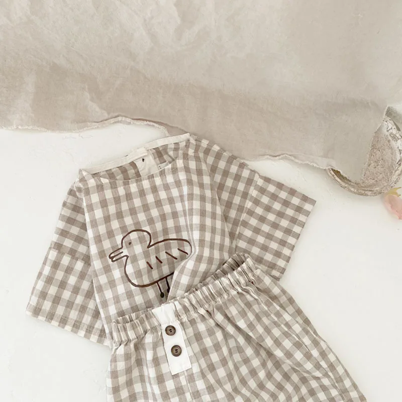 2022 Summer New Baby Clothes Set Infant Cartoon Duck Print T Shirt + Shorts 2pcs Suit Boy Cotton Linen Set Cute Dot Girl Outfits Baby Clothing Set best of sale