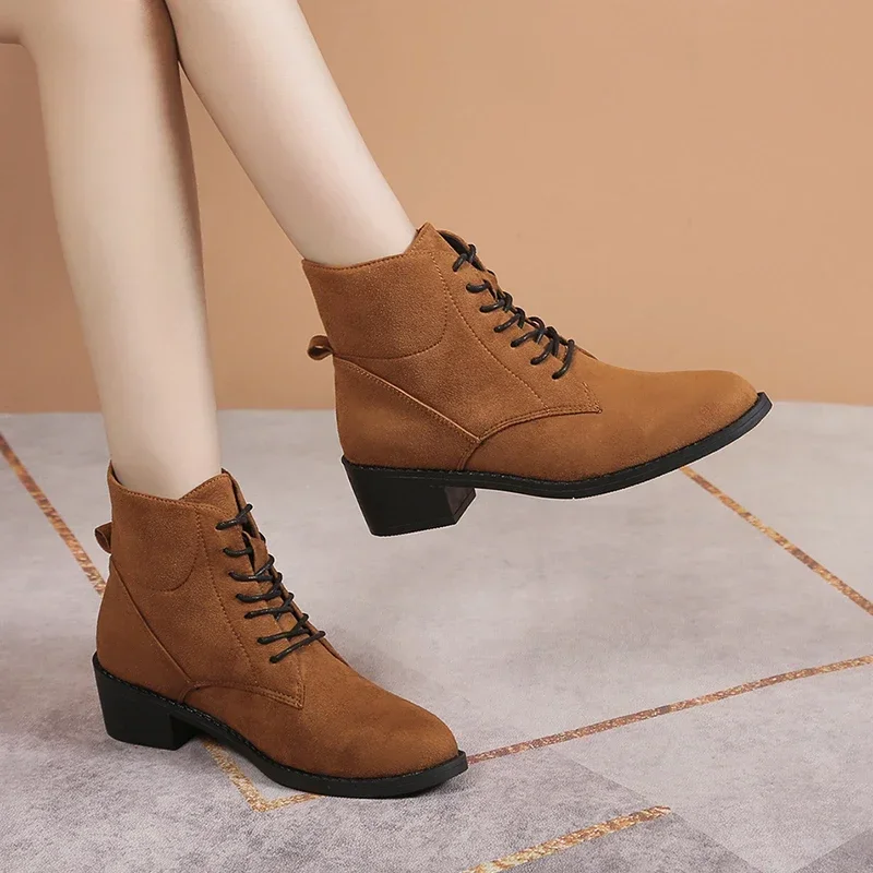 

Женские ботинки на шнуровке, однотонные зимние ботинки с острым носком, из флока, на коротком массивном каблуке, 2023