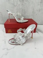 Sandales en diamant pour femmes, vêtements d'extérieur d'été, nouvelles chaussures à talons hauts une pièce, sandales argentées à la mode et haut de gamme 1