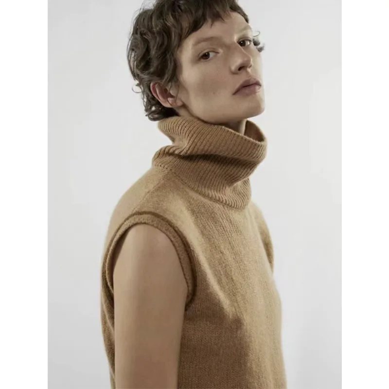 

2024 Winter Vest Fashion Designer Brand High-necked Cashmere Women Goat Cashmere Sleeveless Knitted Top High Quality