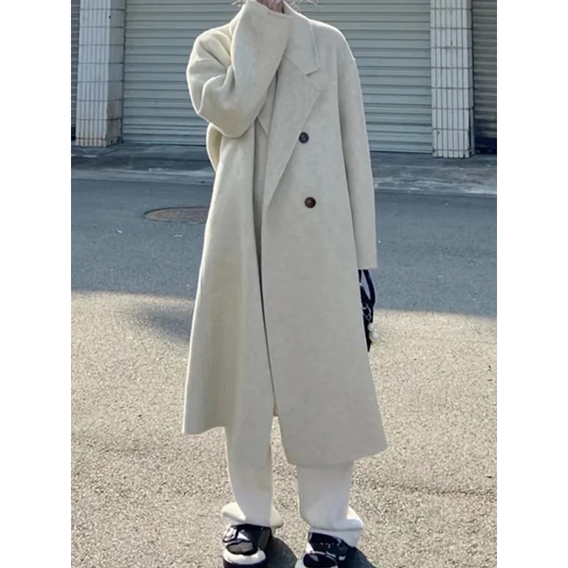 Рисунок 2 - Женское шерстяное пальто