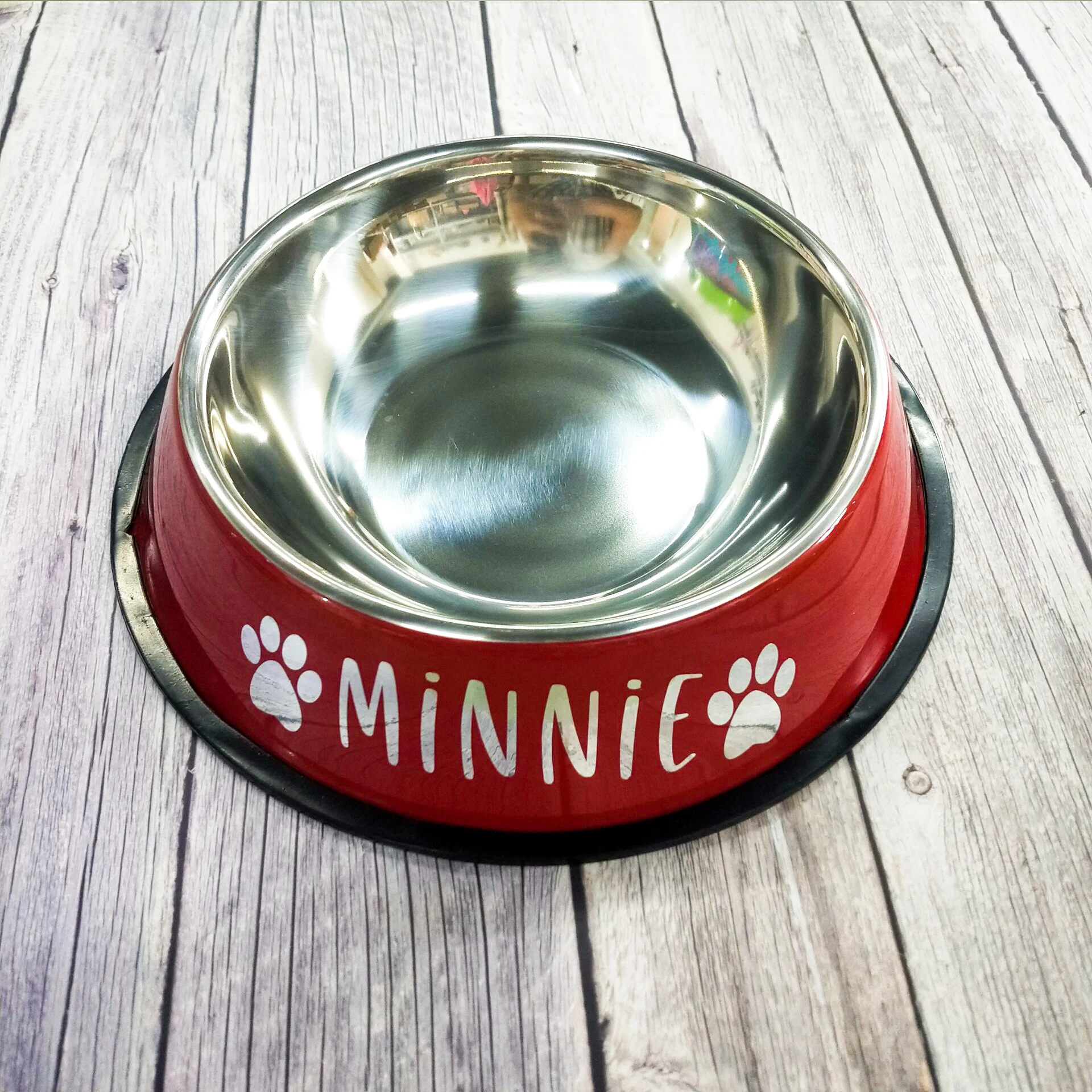 https://ae01.alicdn.com/kf/S42af072e26a24afbb7df3610f191a296G/Personalized-Stainless-Steel-Dog-Bowl-Custom-Name-Pet-Food-Feeding-Dishes-Non-slip-Puppy-Feeder-Bowl.jpg