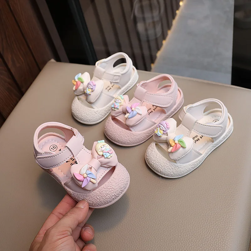 

Summer Girl's Sandals Cute Leisure Children Sliders Sporty Hollow-out Soft Sole Comfy Kids Flat Closed Toe Toddler Shoes 16-20