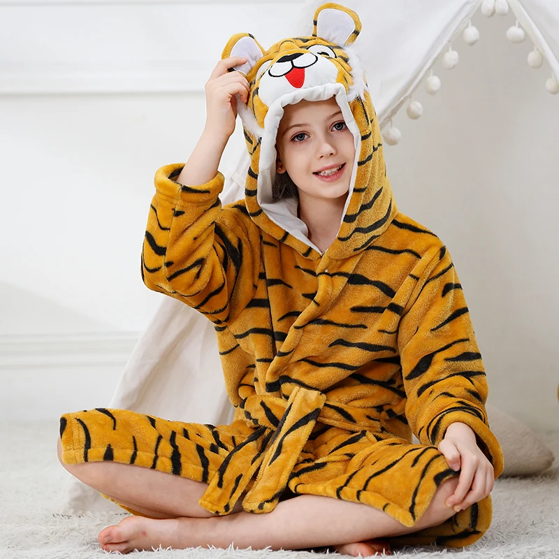 Autumn Winter Tiger Bathrobes Girls Boys Sleepwear Bath Blanket Kids Soft Bath Robes Children Animal Pajamas Kids Clothing