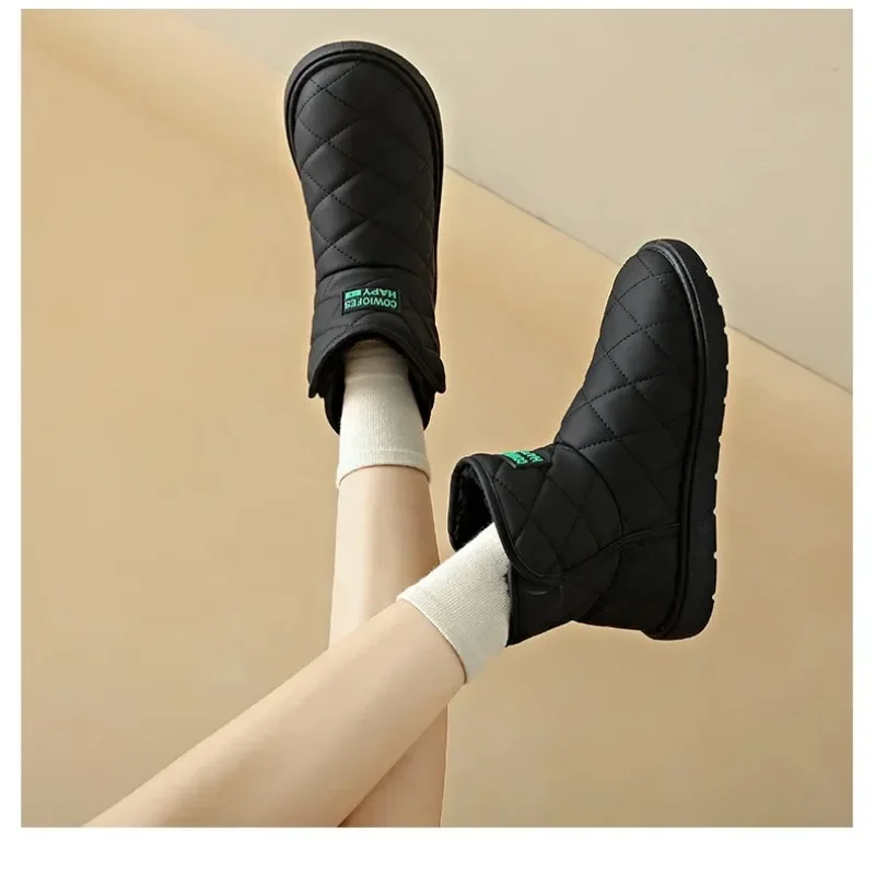 2023 New Short Snow Boots Female Winter Padded Thickened Waterproof Warm Flat Bottom Non-slip Cotton Shoes Chunky Boot