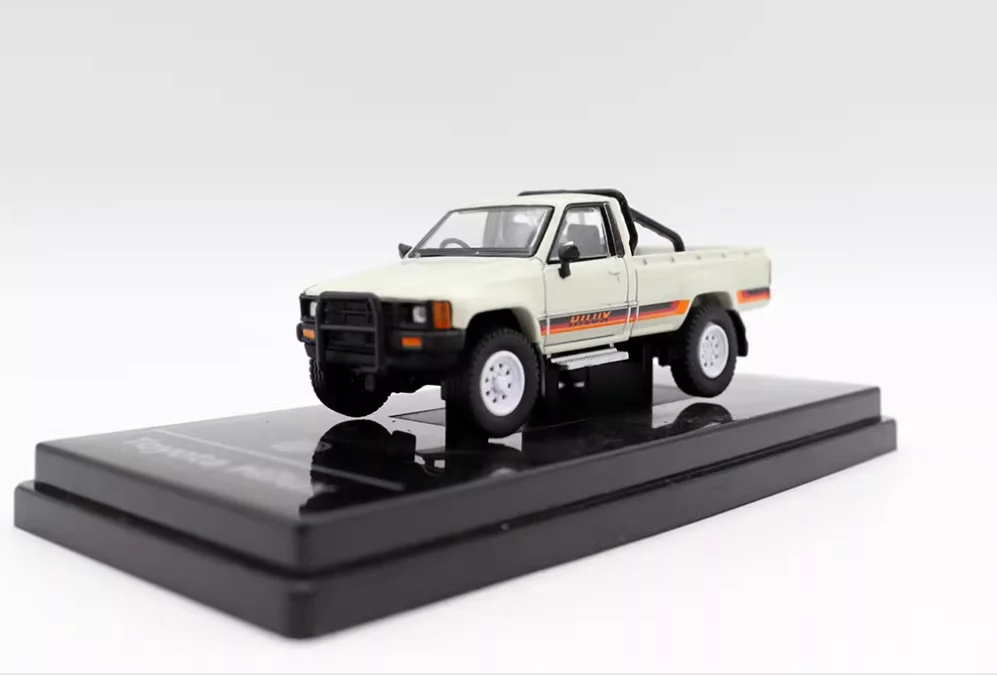 Para64 1:64 1984 Hilux Pickup Truck Simulation Alloy Car Model Gifts Decoration Collection Toys Static Display 27 S42b0c732c5aa4b0fa7ceaa7ff008d9ceP