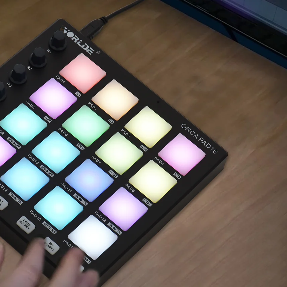 SMC PAD BT MIDI Controller - 16 RGB Pads, 8 Knobs, Wireless Bluetooth, Portable Beat Maker For Ableton, FL Studio