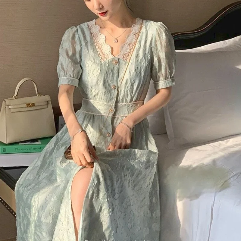 

Summer Vintage Dress Women V-Neck Designer Lace Sexy Elegant Floral Dress Female Casual Chic Slim Short Sleeve Fairy Dress 2022