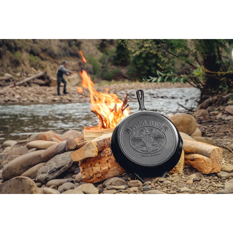 TV Series Cast-Iron Cookware : Lodge x Yellowstone Cast Iron Skillets