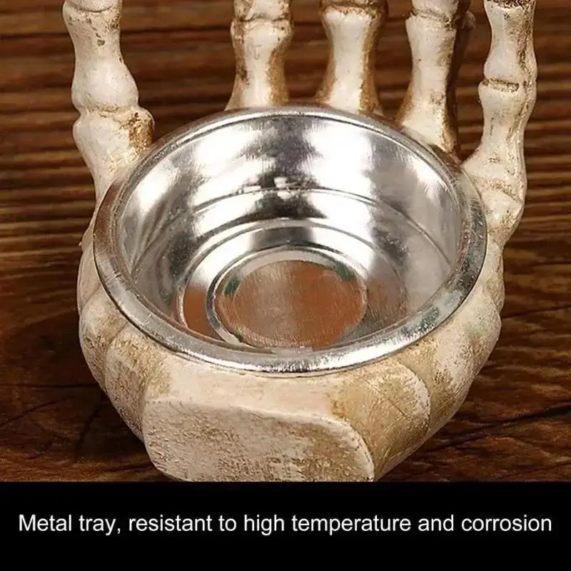 Halloween Creative Skull Candlestick Ornaments Resin Skull Halloween Desktop Porch Decoration Gifts Candle Holders Table Decor