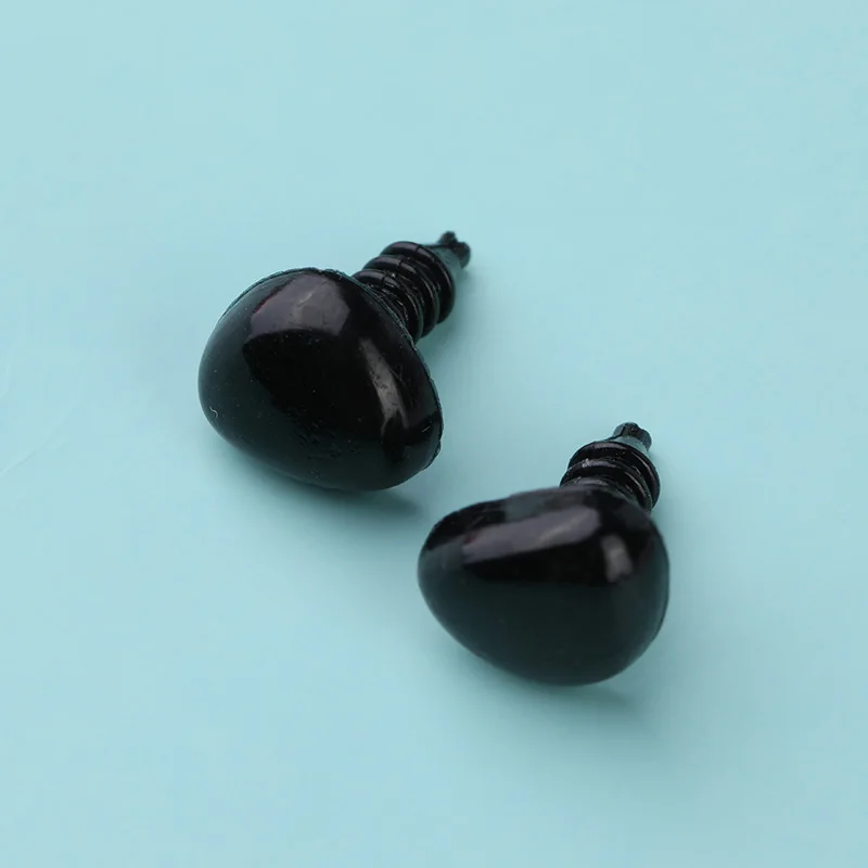 Fenrry 100Pcs/Lot Black Triangle Noses Plastic Safety Noses Doll Animal Dog Noses for Bear Stuffed Toys DIY Wool Felting Tools
