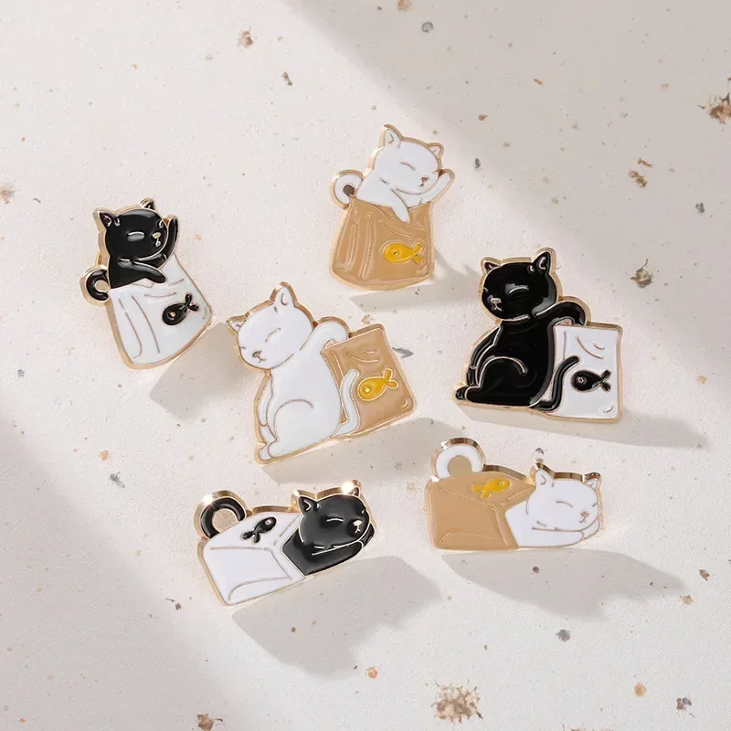 Black White Cats Enamel Pins Fish Gold Brooches Cartoon Animal Cute Metal Badges Denim Lapel for Kids Women Pencil Bags Backpack