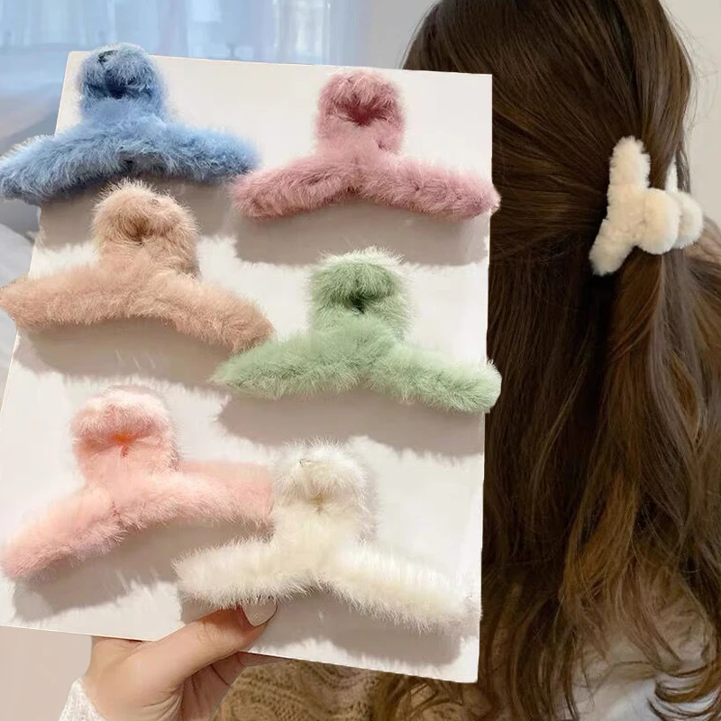 

Winter Faux Fur Hair Clip Hair Claw Women Girls Cute Korean Acrylic Hairpins Barrette Crab Headwear Hair Gripping Accessories