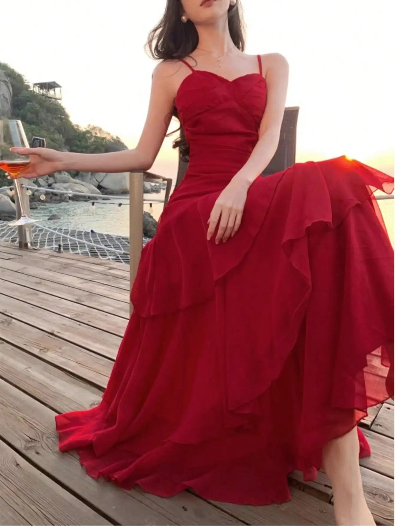 فستان صيفي نحيف مكشكش أحمر غير متماثل للنساء مثير...