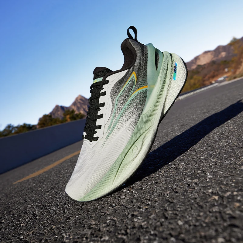 361 Degrees SPIRE CQT II Men Running Shoes Mesh Cushioning