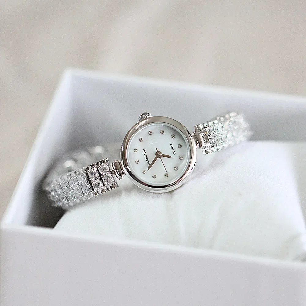 

Diamond Women's Watch Fashion Pointer Luxury Simple Zircon Inlaid Belt Waterproof Quartz Bracelet for Girls Reloj Para Mujer