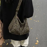 Trendy Casual Soft Textile Women's Shoulder Bag Large Capacity Leopard Print Female Retro Crossbody Bag For Commute Outings 3