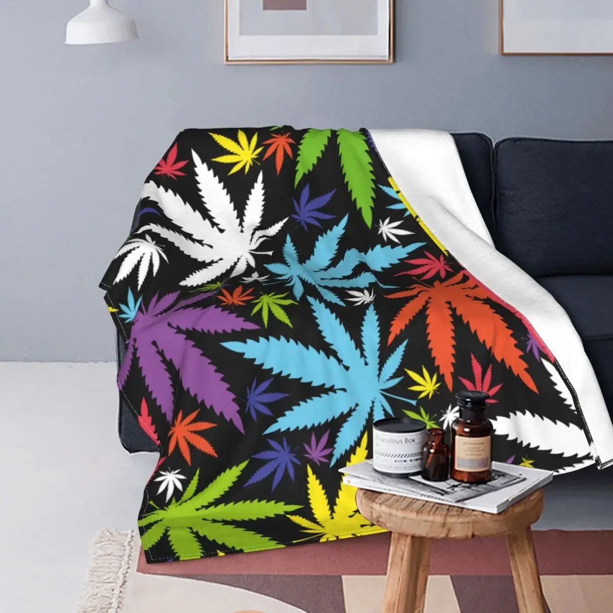 

Cannabis Leafs Fleece Throw Blanket Marijuana Weed Leaf Blanket for Home Car Warm Plush Thin Quilt
