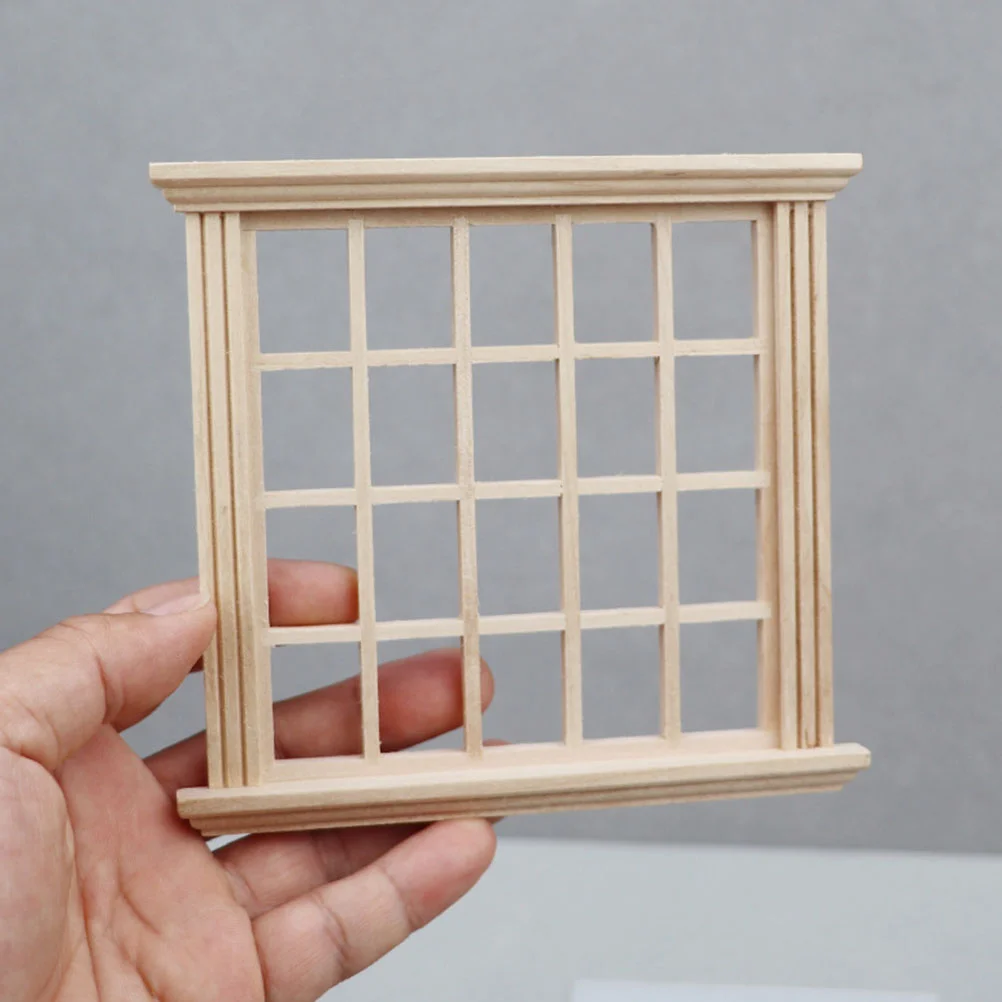 Рисунок 5 - Деревянная фоторамка с миниатюрным