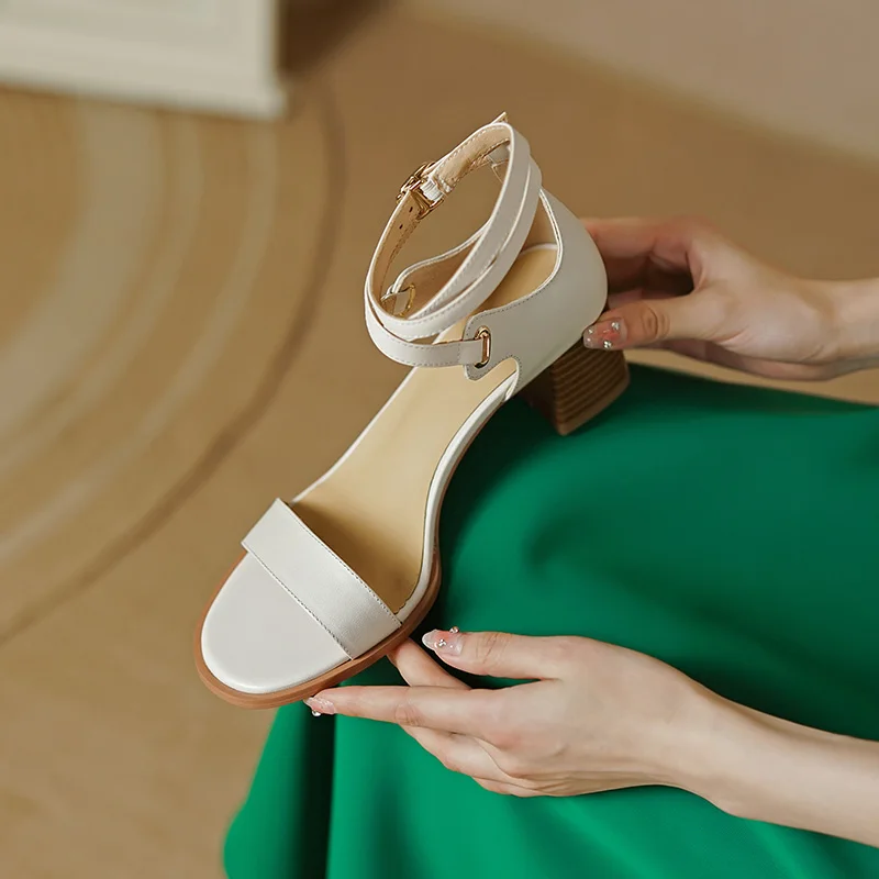 

Spring Summer Thick Square Heeled Sandals Ladies Vintage Pumps Dress Prom Elegant Shoes 5CM Peep Toe Retro Pumps Women Sandals