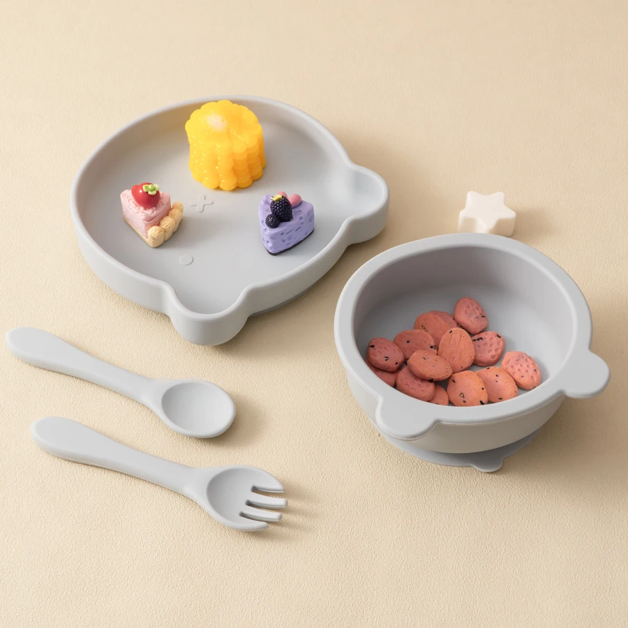 4PCS Baby Silicone Dinner Set Suction Cartoon Bear Bowl Dishes Silicone Spoon Fork Eating Training Baby Tableware Soft Utensils 3