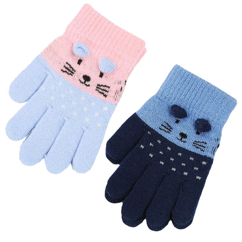 Рисунок 6 - Милые перчатки с мультяшным котом для девочек