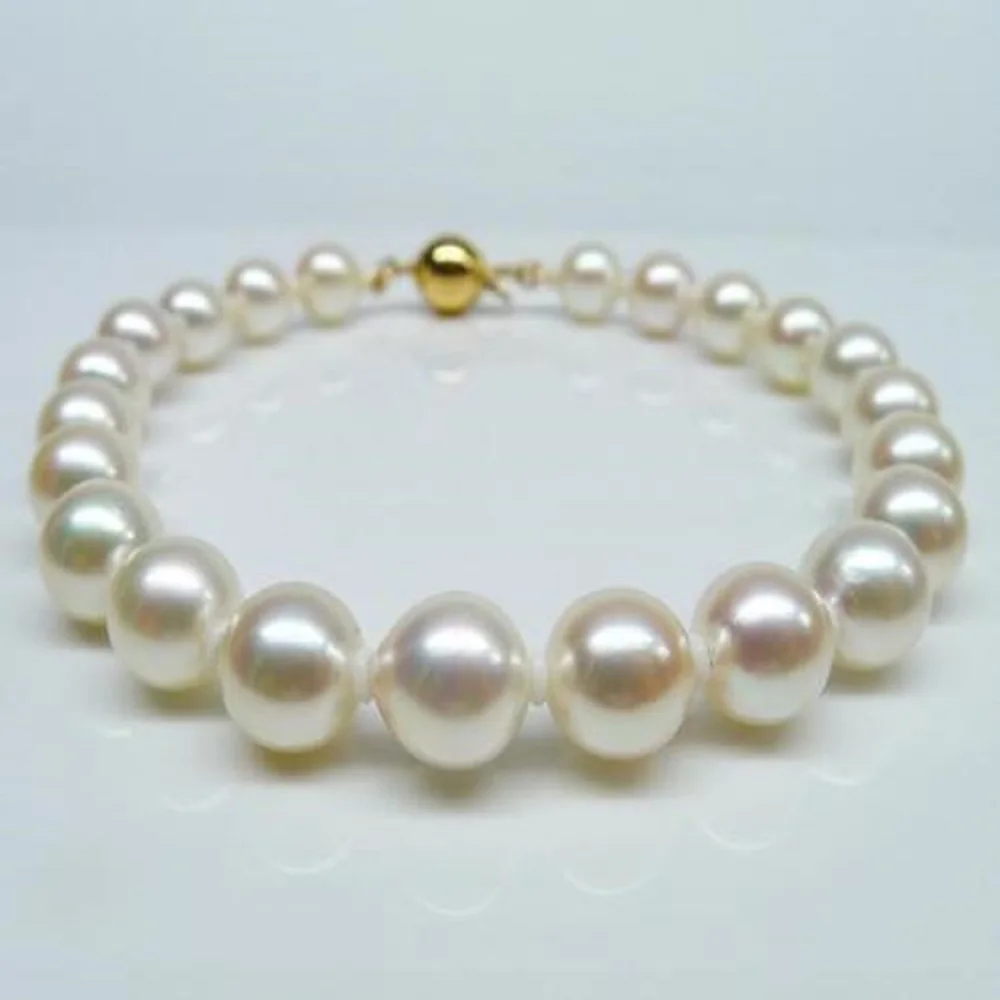 

7.5-8-inch stunning AAA++6-7mm natural South Sea white circular pearl bracelet in 14k gold color